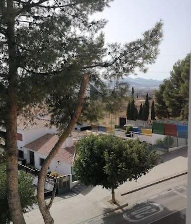 Ferienwohnung Views, Family & Private Parking In Alto Albayzin Granada Exterior foto